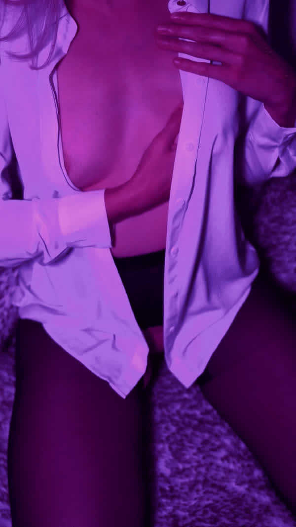 Strip porn video with onlyfans model Regina Wild @ OF <strong>@regina_wild</strong>