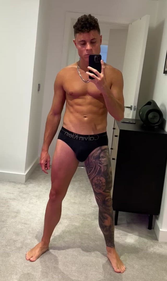 Big Dick porn video with onlyfans model roccoxxx <strong>@roccoveneziani</strong>