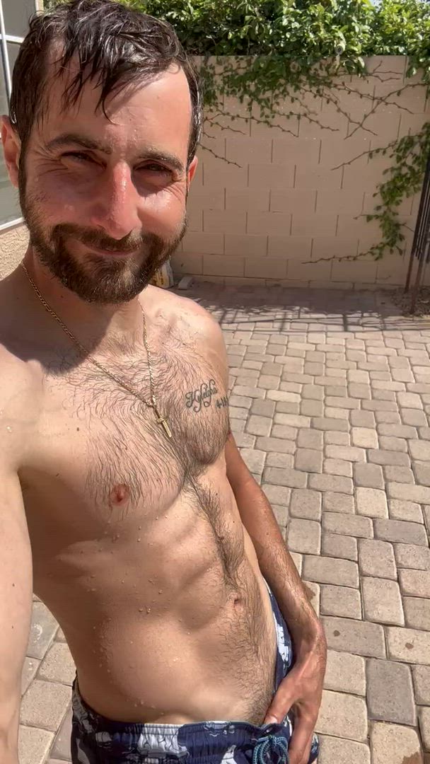 Tease porn video with onlyfans model roolawnmaster <strong>@andrewsadvntur</strong>