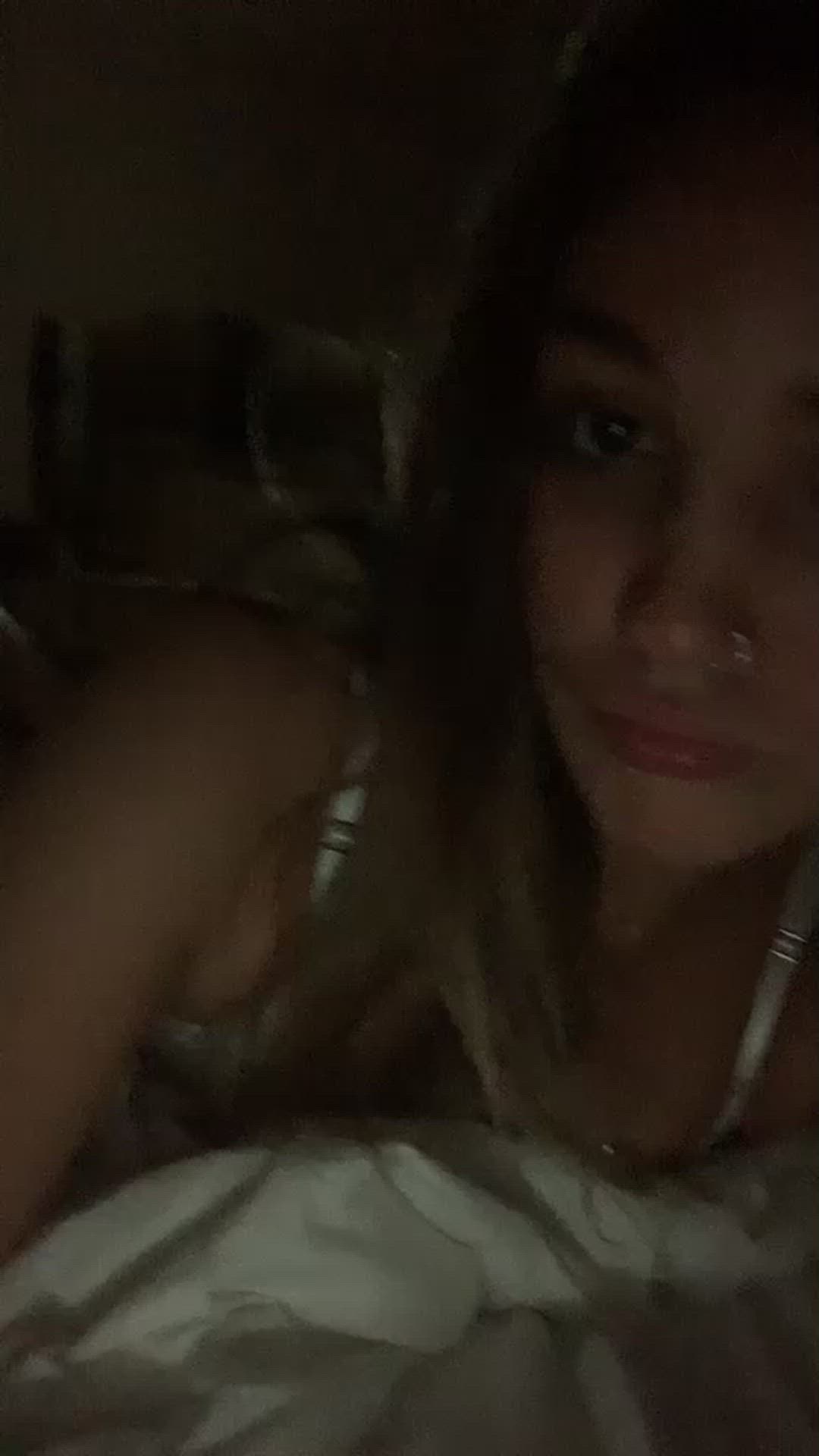 Amateur porn video with onlyfans model roxyrides <strong>@roxy.rides</strong>