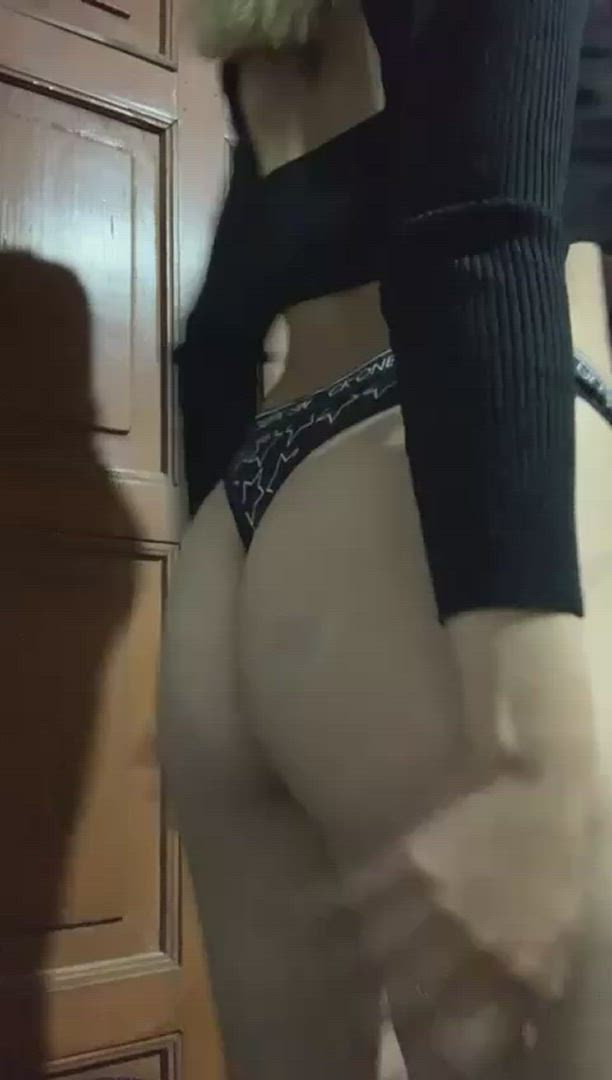 Big Ass porn video with onlyfans model S A M 💙 <strong>@samarquez</strong>