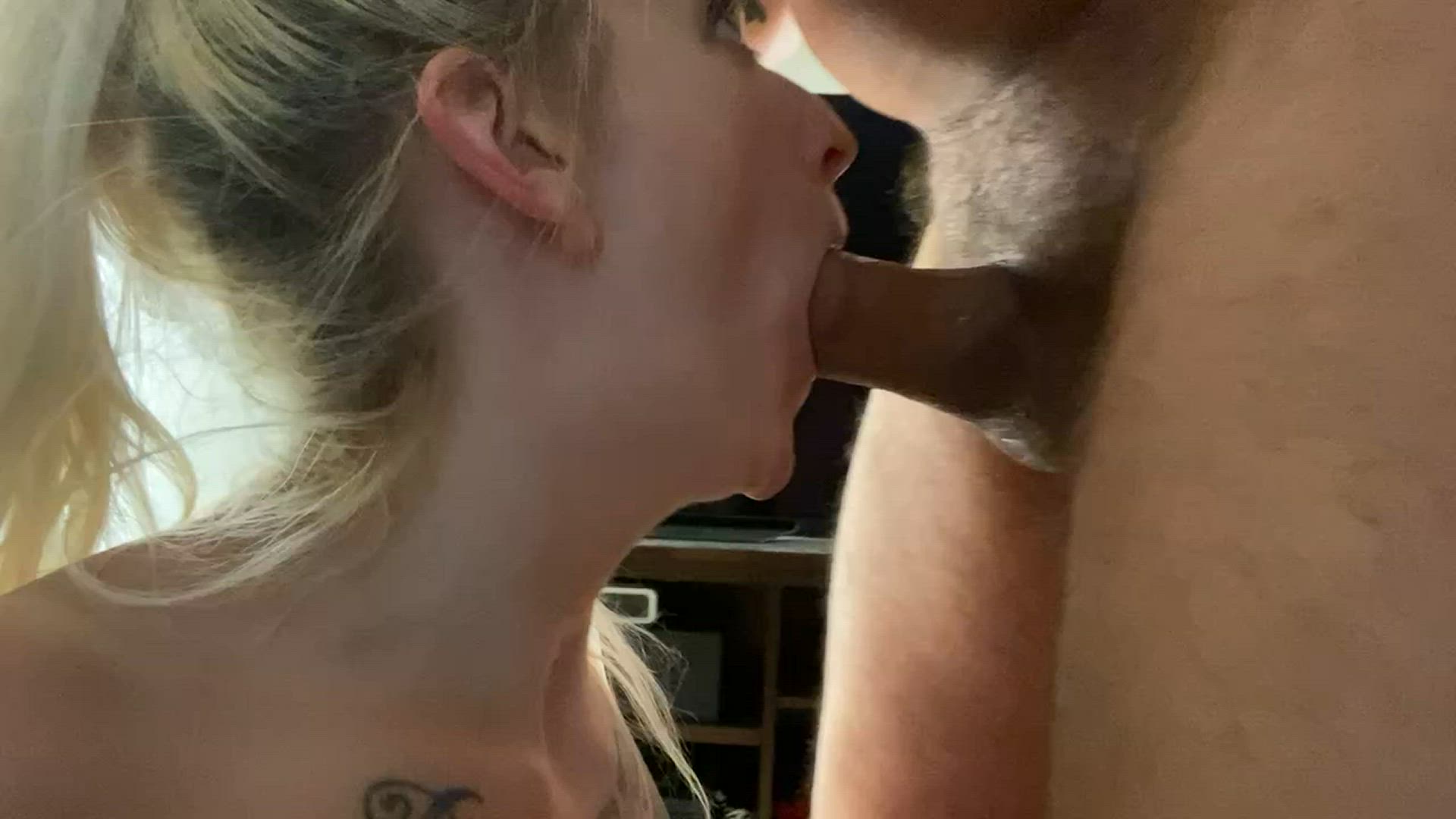 Blonde porn video with onlyfans model sabrinababy <strong>@melsgotmelons</strong>