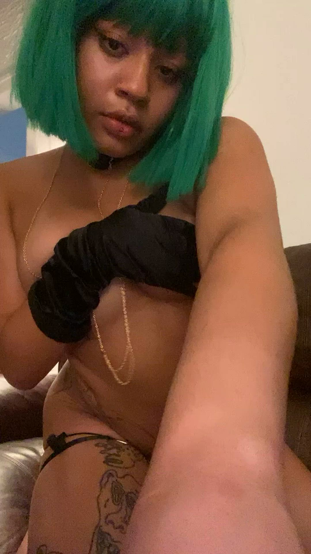 Amateur porn video with onlyfans model salemtheesiren <strong>@thesexwitchhh</strong>