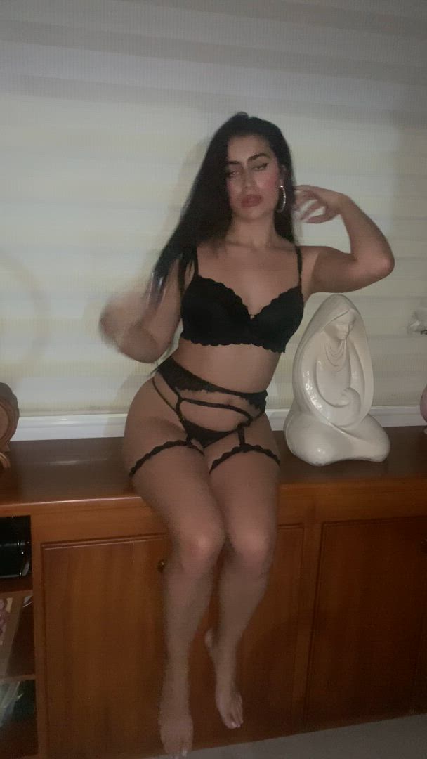 Latina porn video with onlyfans model Sara <strong>@saramontoyarc</strong>