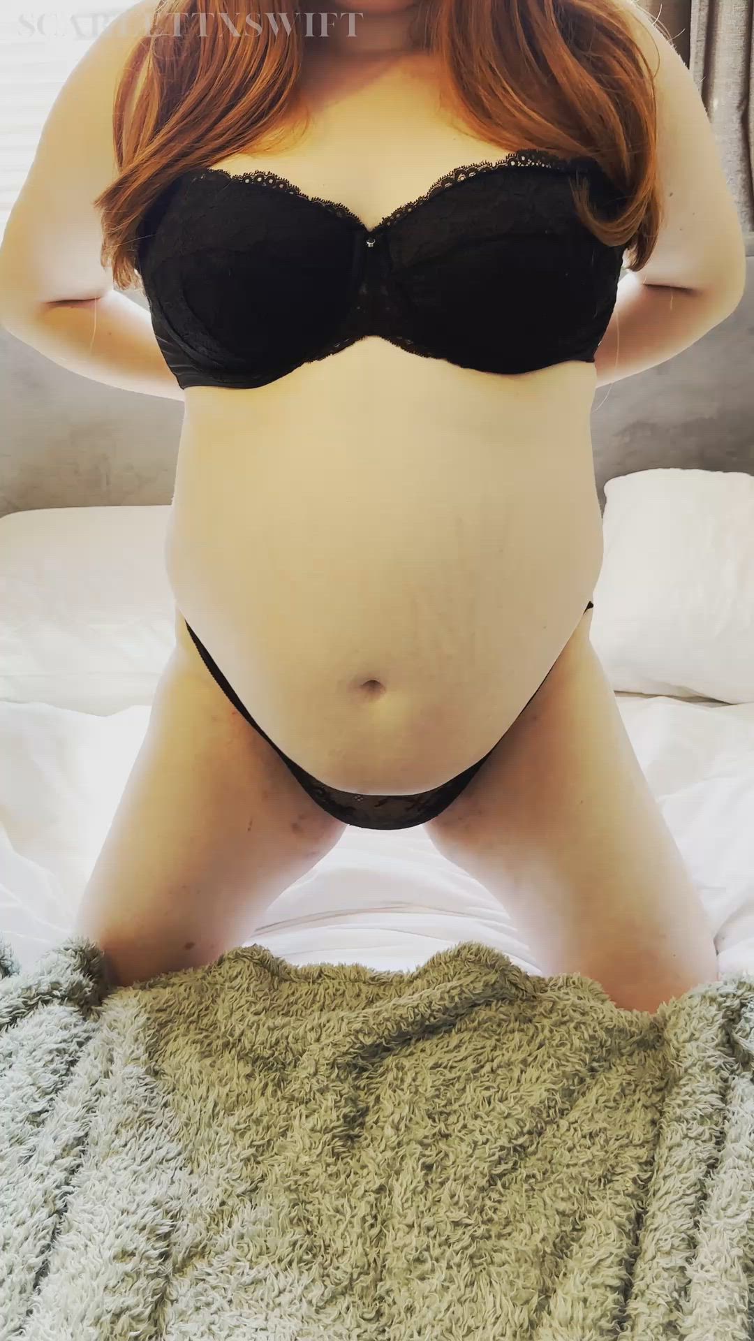 Pregnant porn video with onlyfans model scarlettswift <strong>@scarlettxswift</strong>
