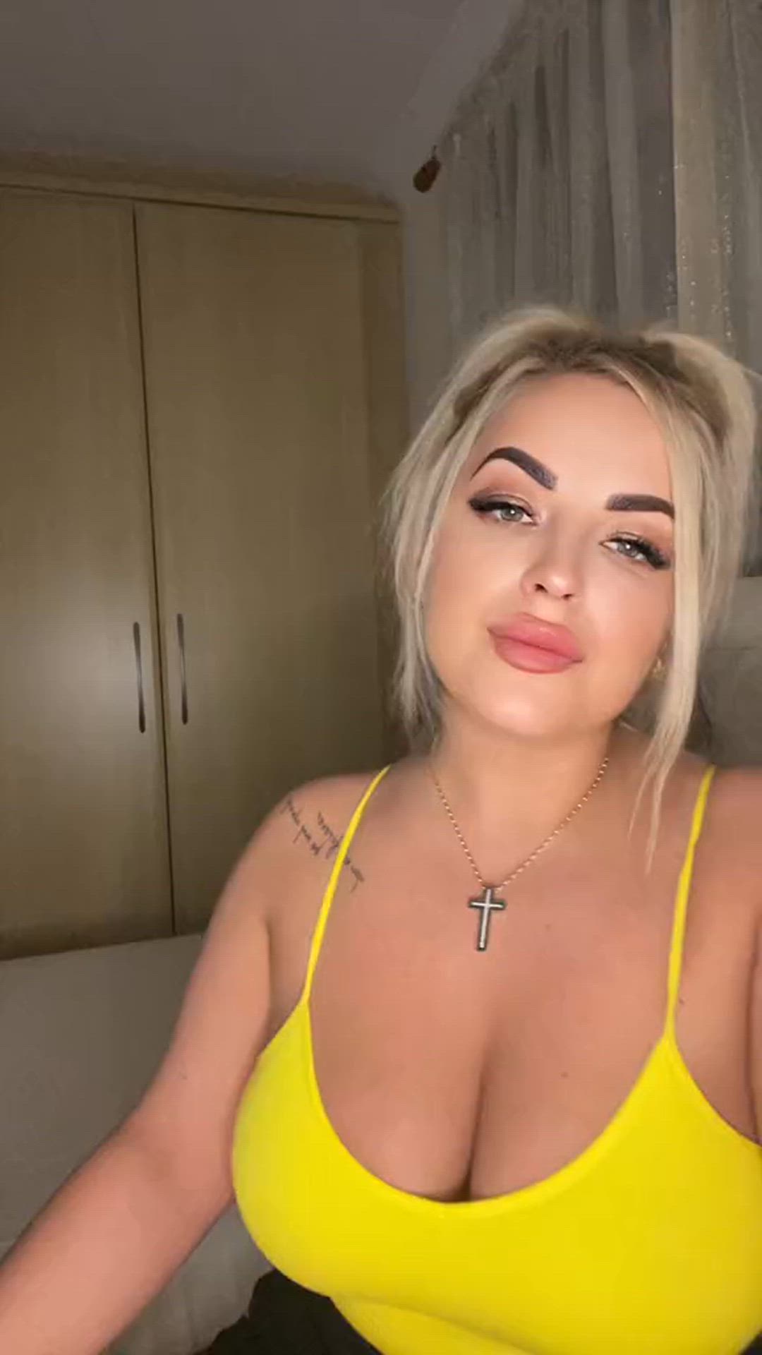 OnlyFans porn video with onlyfans model simplebliss23 <strong>@bliss_simplevip</strong>