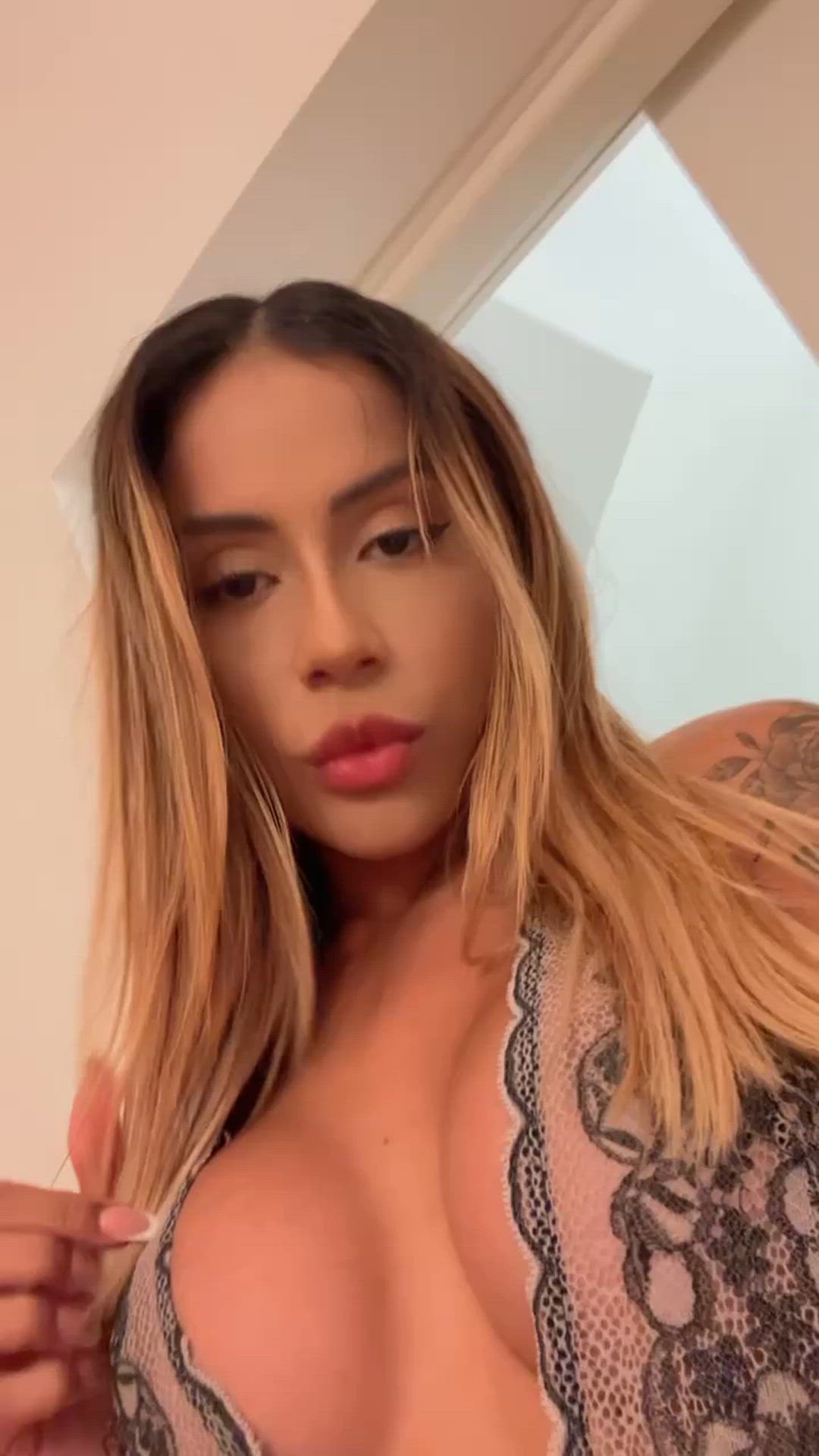 Riding porn video with onlyfans model sofiasilva <strong>@action</strong>