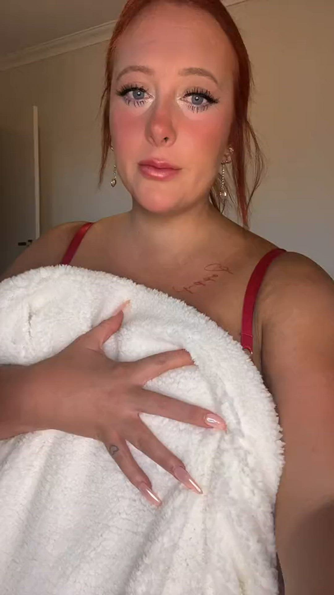 Big Tits porn video with onlyfans model sophiemia <strong>@sophie_mia94</strong>