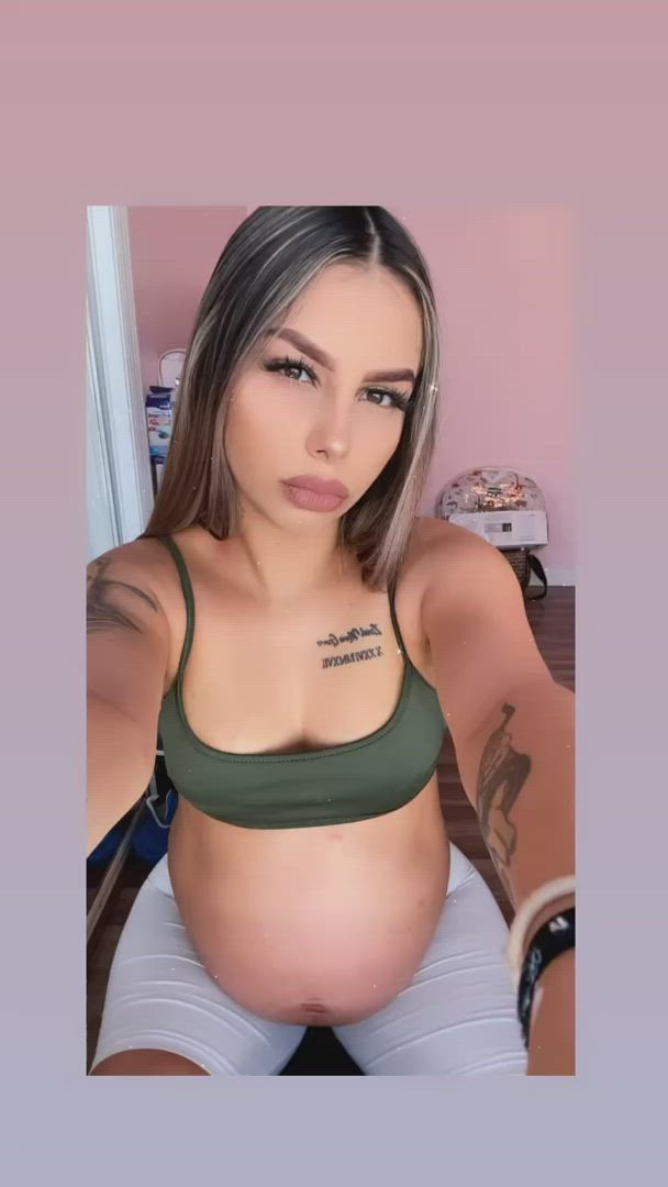Pregnant porn video with onlyfans model stellaaxbellaa <strong>@princessxstella</strong>