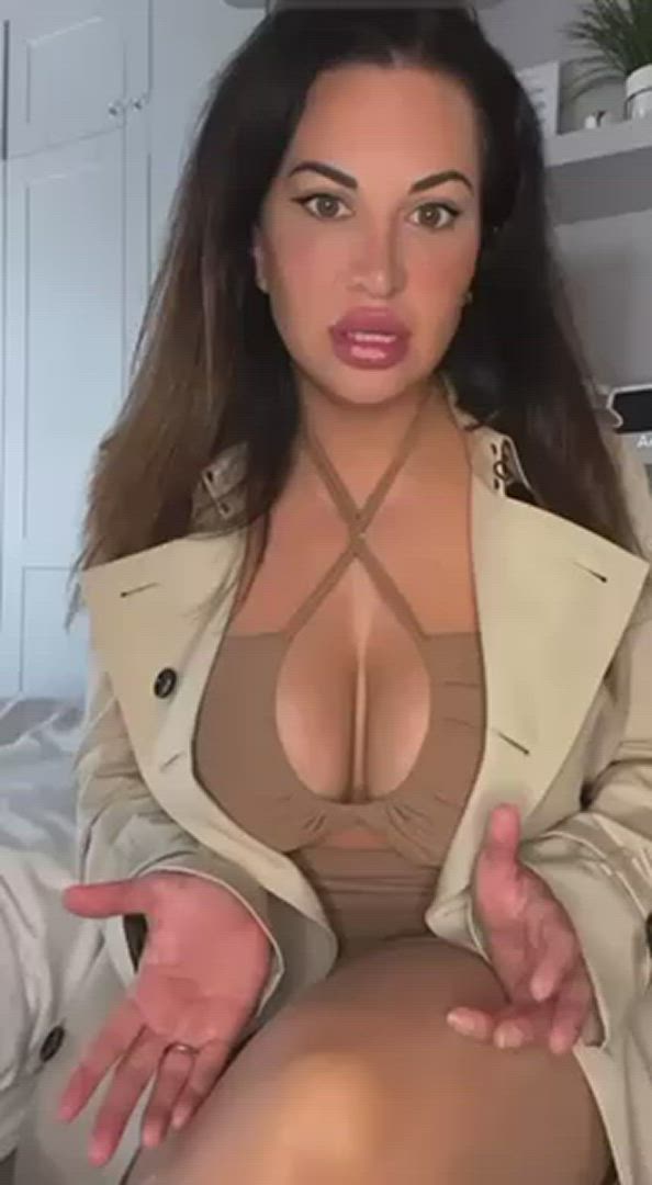 Porn video with onlyfans model Stepmom_x <strong>@perv-mom</strong>