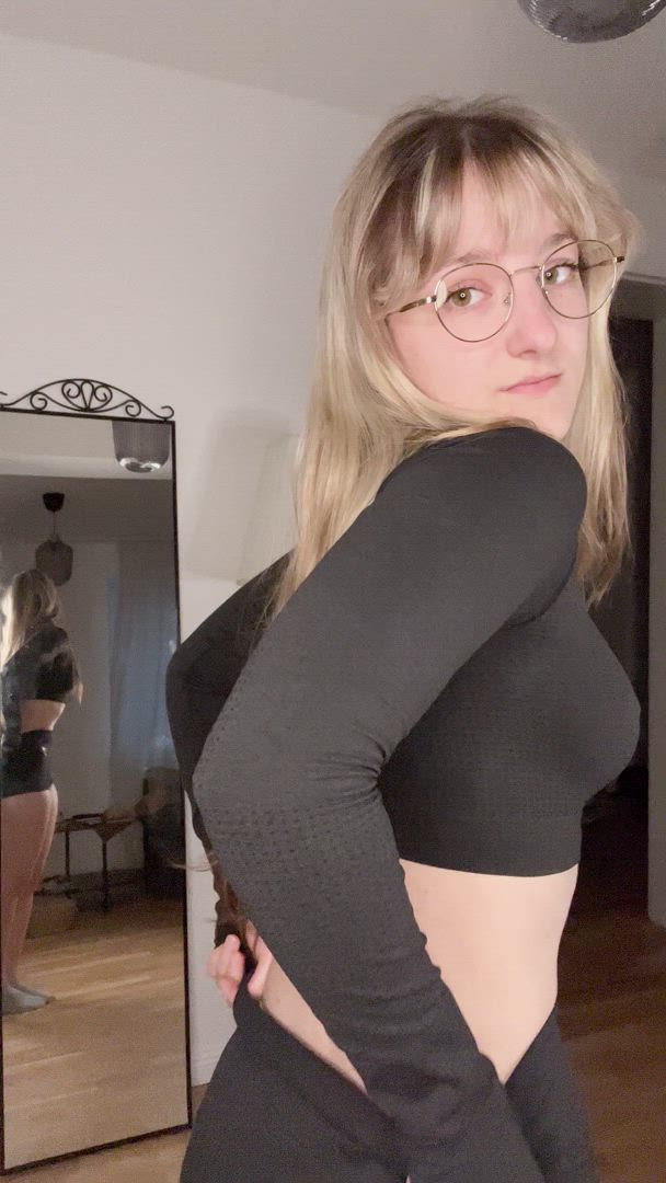 Ass porn video with onlyfans model suitblecold <strong>@sleepymaya_free</strong>
