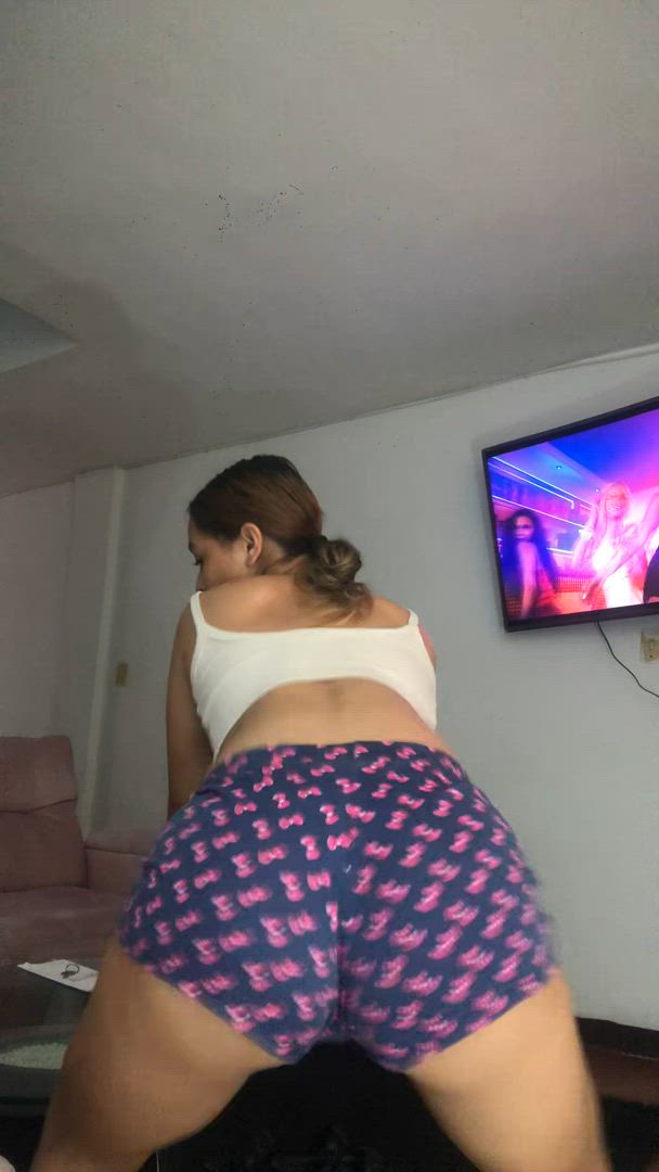 Ass porn video with onlyfans model Thalia2001 <strong>@thalia2811</strong>
