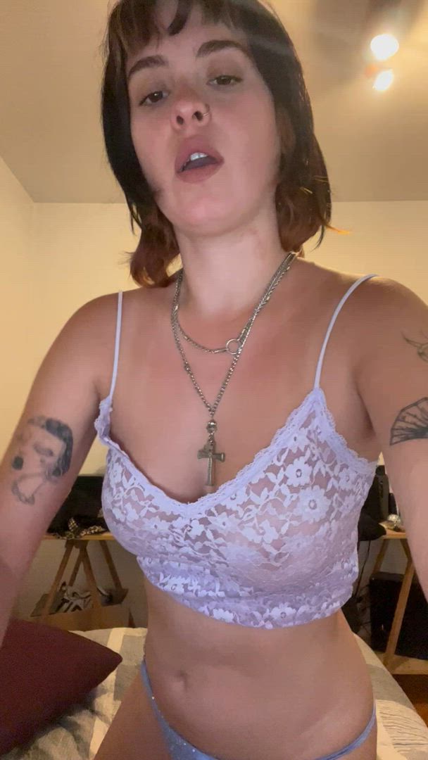 Big Tits porn video with onlyfans model thesiouxxsie <strong>@thesiouxsie</strong>