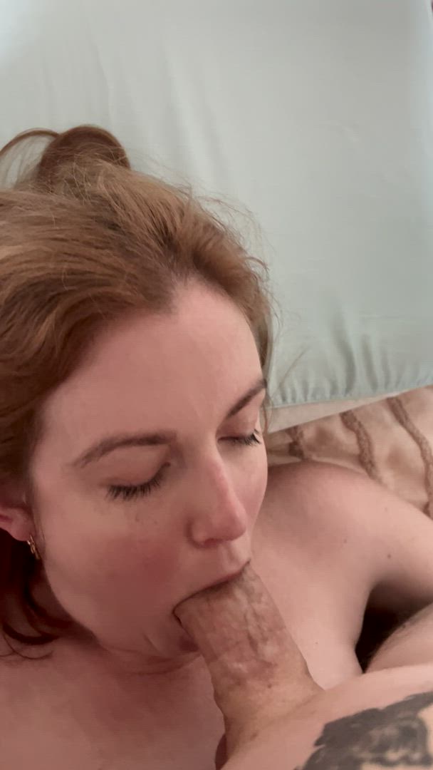 Blowjob porn video with onlyfans model thewheelsammyrose <strong>@thewheelsammyrose</strong>