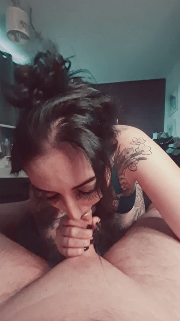 Blowjob porn video with onlyfans model titsandtats <strong>@titsandtats69</strong>