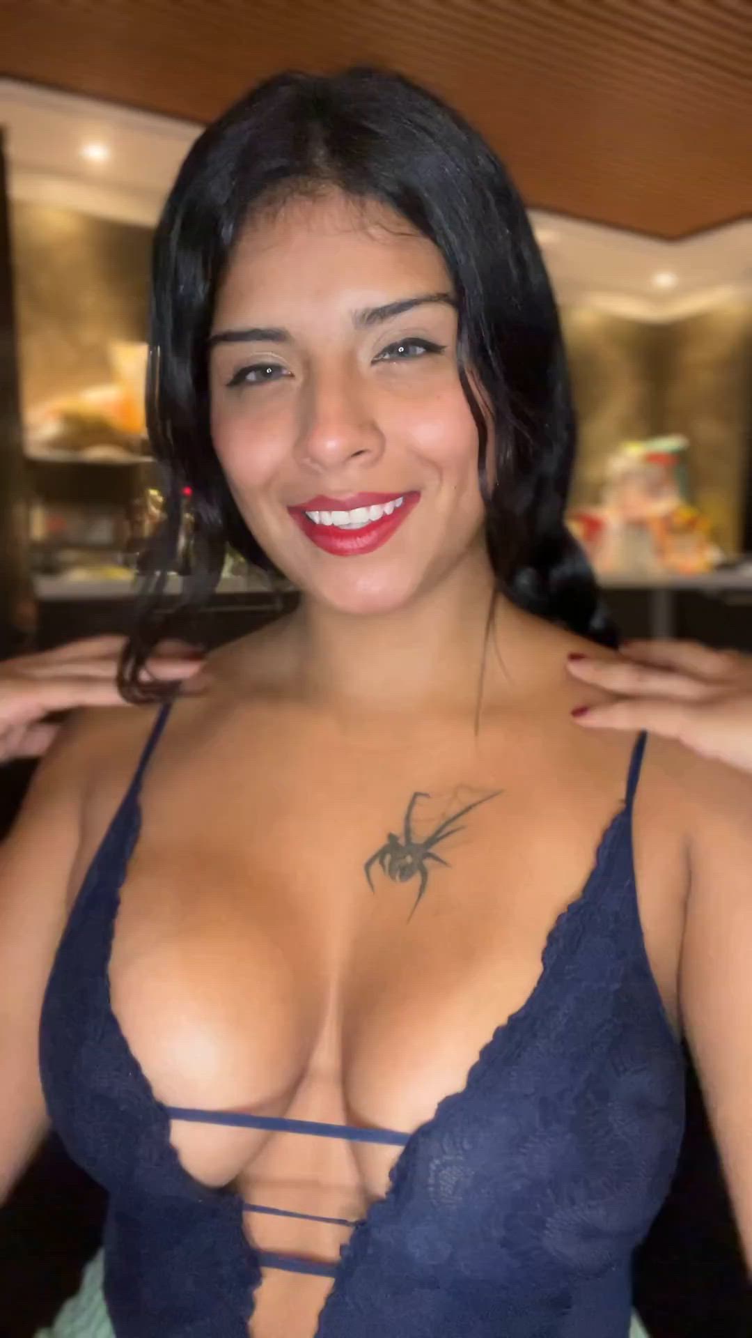 Big Tits porn video with onlyfans model VanessaMILFxx <strong>@valentinaskyxx</strong>