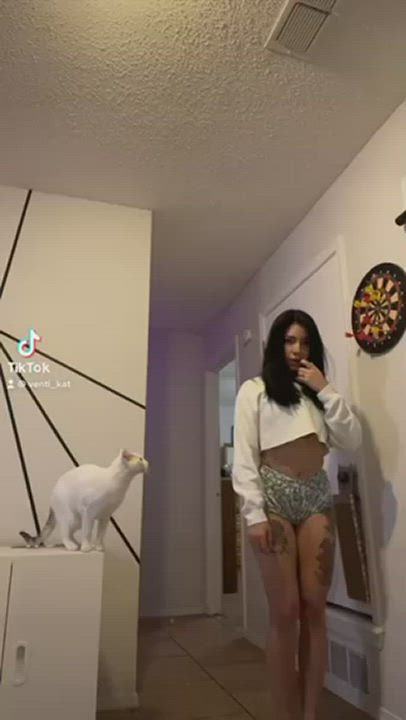 Big Ass porn video with onlyfans model Venti_Kat <strong>@ventikat</strong>