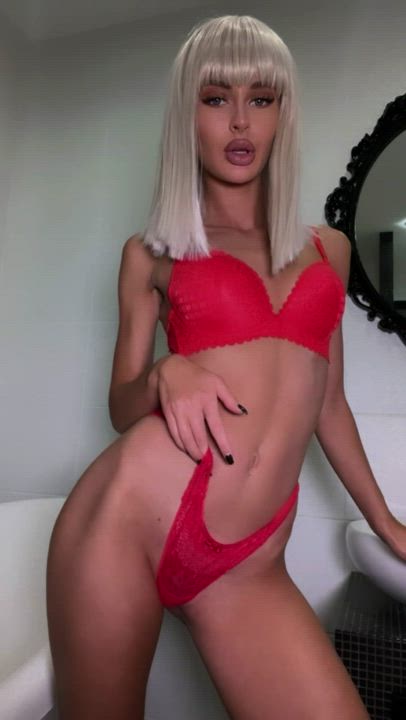 Blonde porn video with onlyfans model Vikky2258 <strong>@viktoria_si</strong>