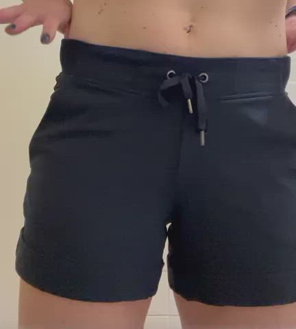 Flashing porn video with onlyfans model whilehesaway <strong>@whilehesaway6969</strong>