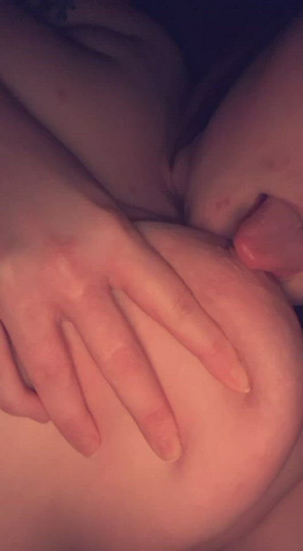 Natural Tits porn video with onlyfans model xoxokitty593 <strong>@xoxo.kitty593</strong>