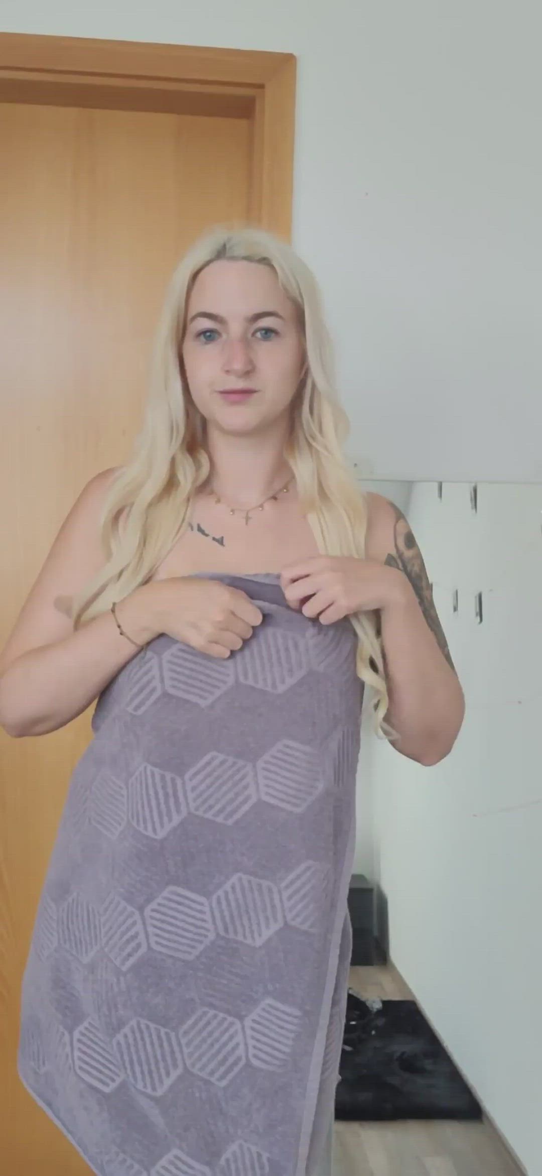Big Tits porn video with onlyfans model yourcrushanna <strong>@yourcrushanna</strong>