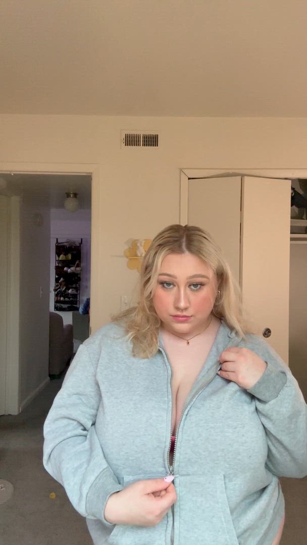 Big Tits porn video with onlyfans model cherrybrooke444 <strong>@xobabyybrooke</strong>