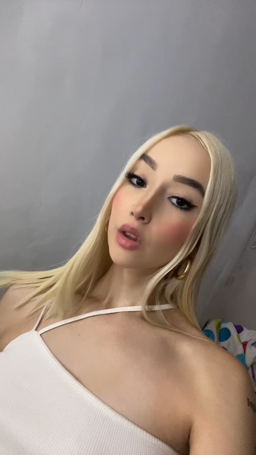 Asian porn video with onlyfans model manuxx <strong>@action</strong>