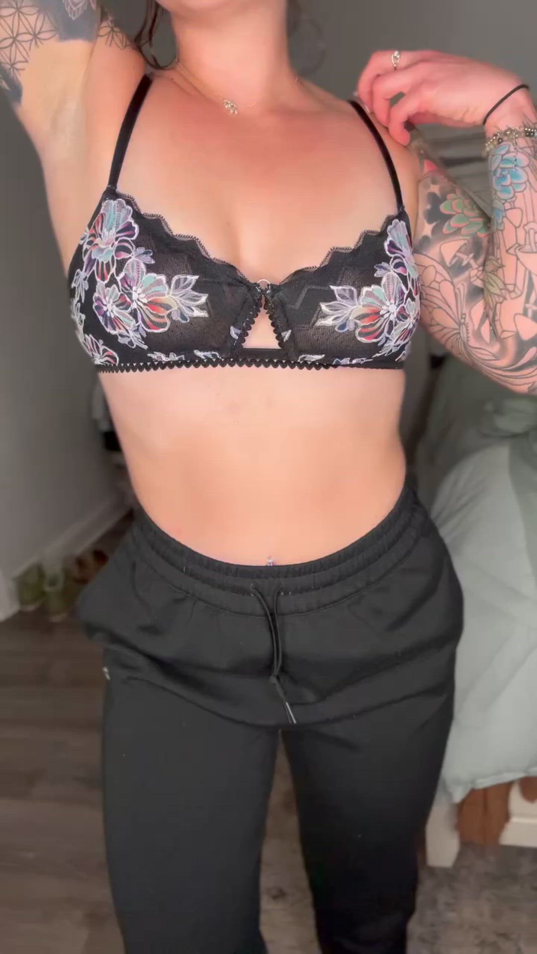 Amateur porn video with onlyfans model erinknightly <strong>@erinknightly</strong>