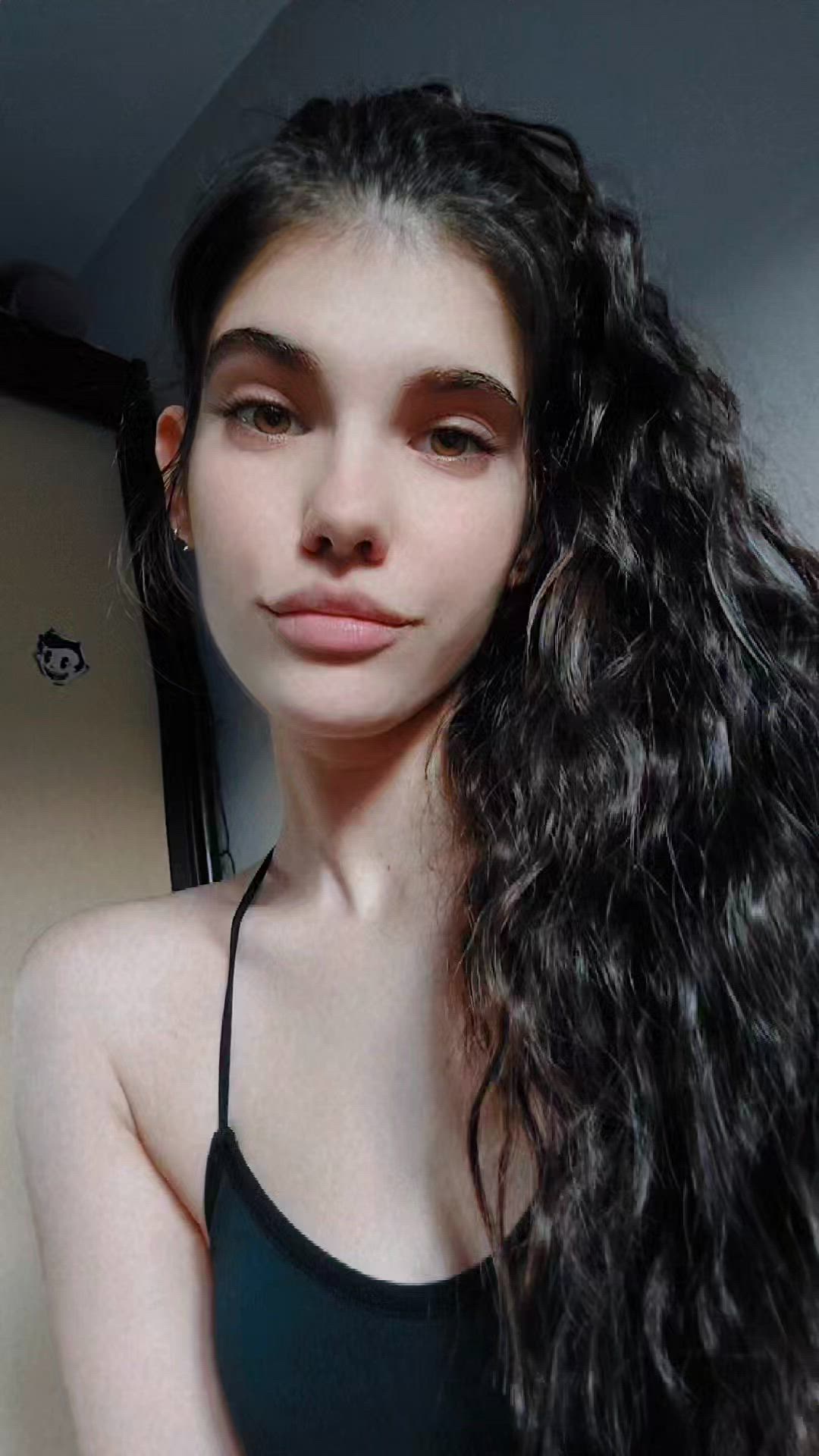Brunette porn video with onlyfans model alinacurlycandy <strong>@curlycandyy</strong>