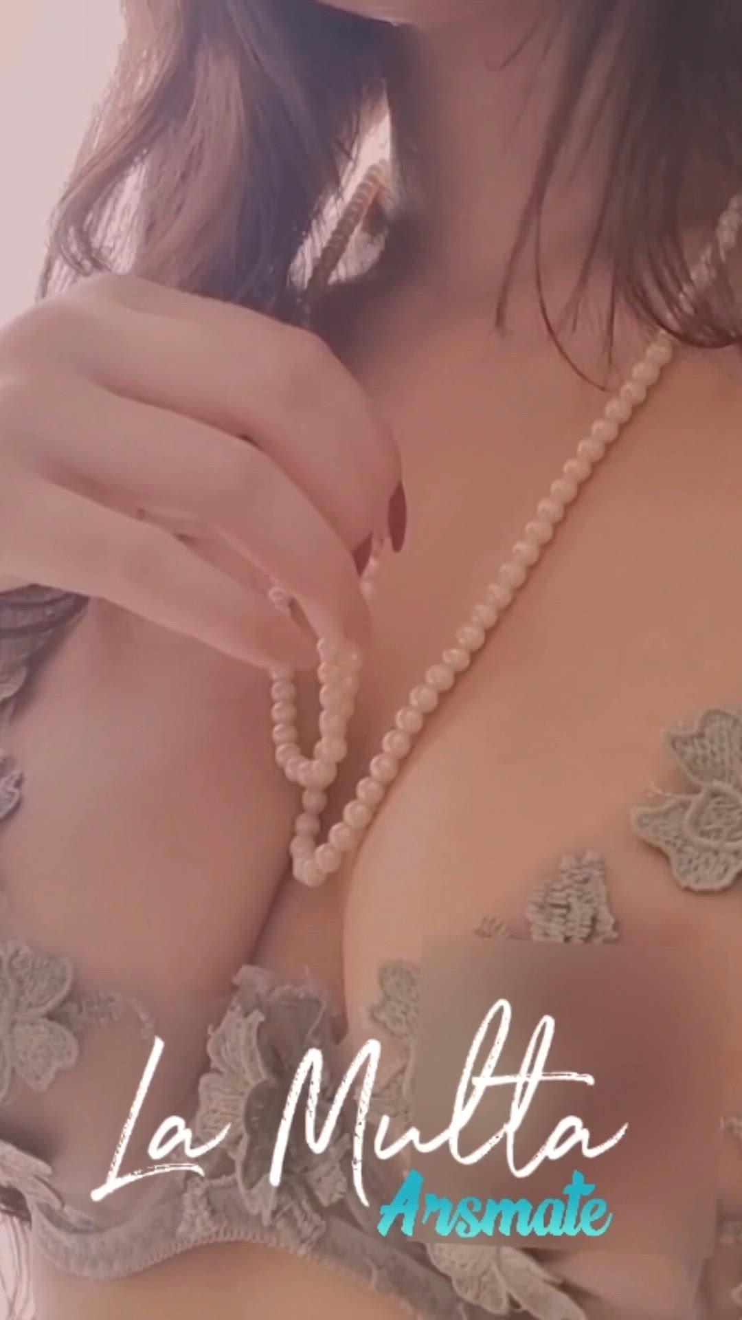 Boobs porn video with onlyfans model Ilêutopic <strong>@catalinayves</strong>