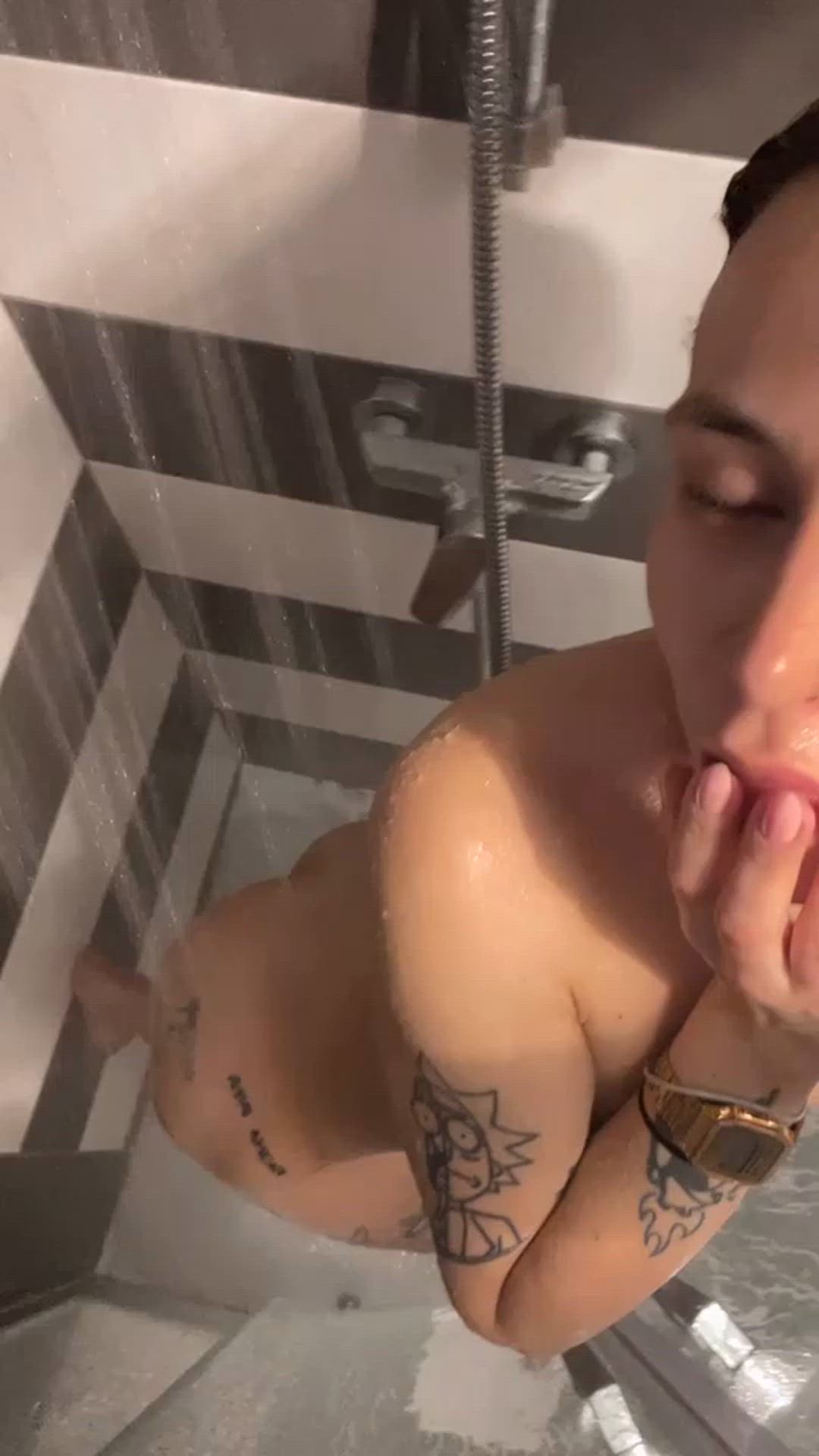 Amateur porn video with onlyfans model sweet <strong>@tsunamicassie</strong>