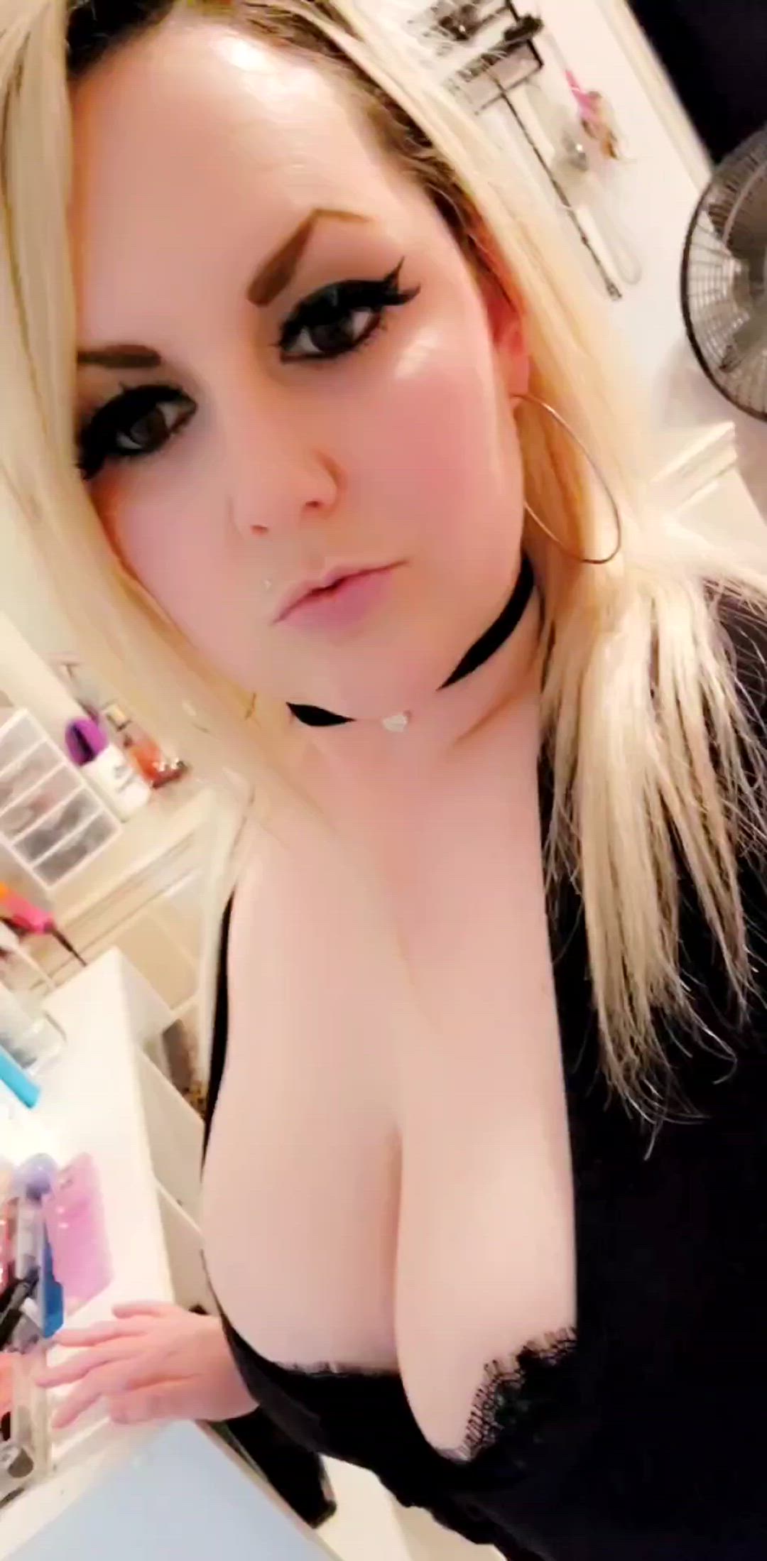 Tits porn video with onlyfans model juicyjewelsjugs <strong>@juicyjewelsjugs</strong>