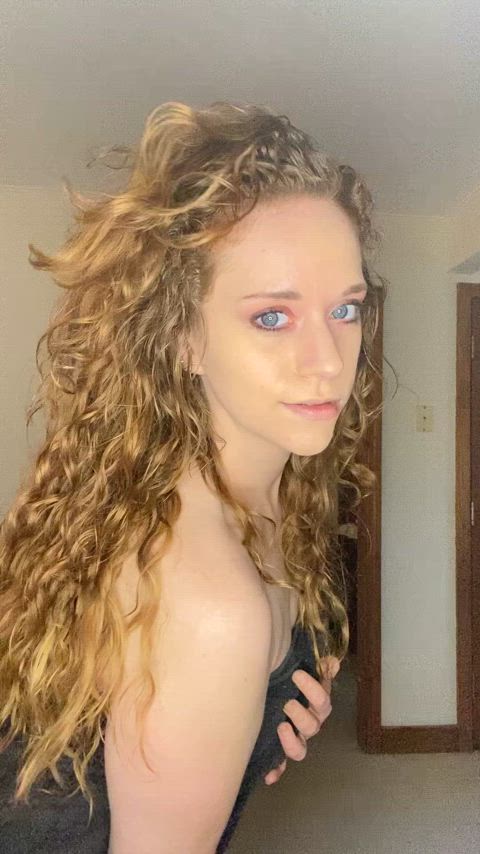 OnlyFans porn video with onlyfans model redhairblueeyes <strong>@redheadoceaneyes</strong>