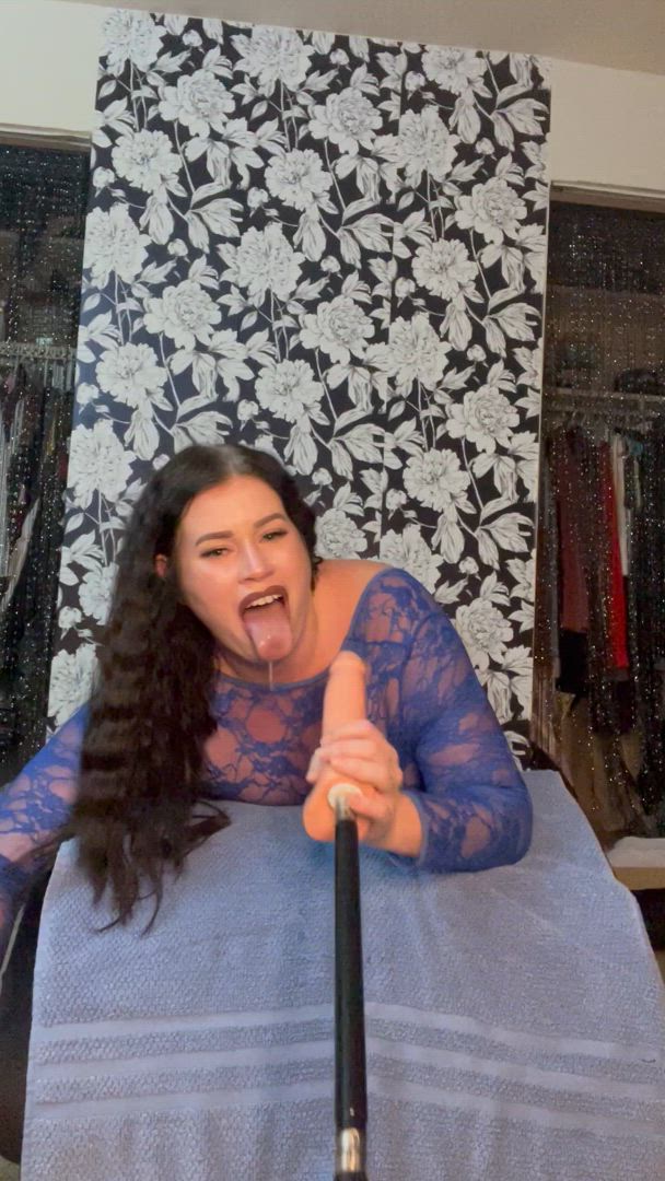 Blowjob porn video with onlyfans model YourNewStepMomX <strong>@yournewstepmomxfree</strong>