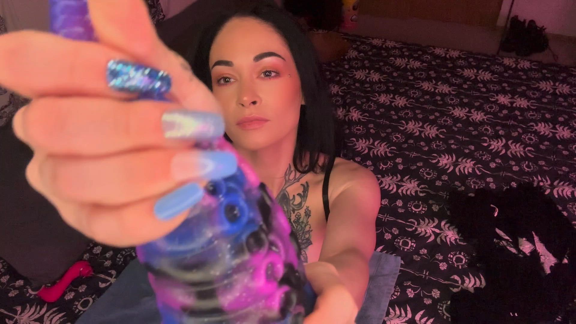 Solo porn video with onlyfans model feraltrashh <strong>@feraltrashh</strong>