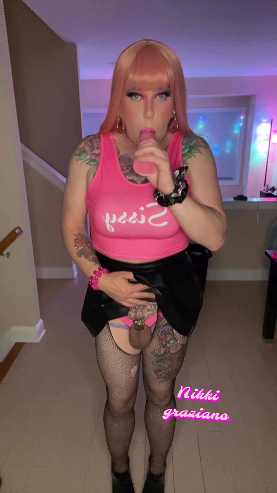 Chastity porn video with onlyfans model Nikki graziano <strong>@delilahandnikki</strong>