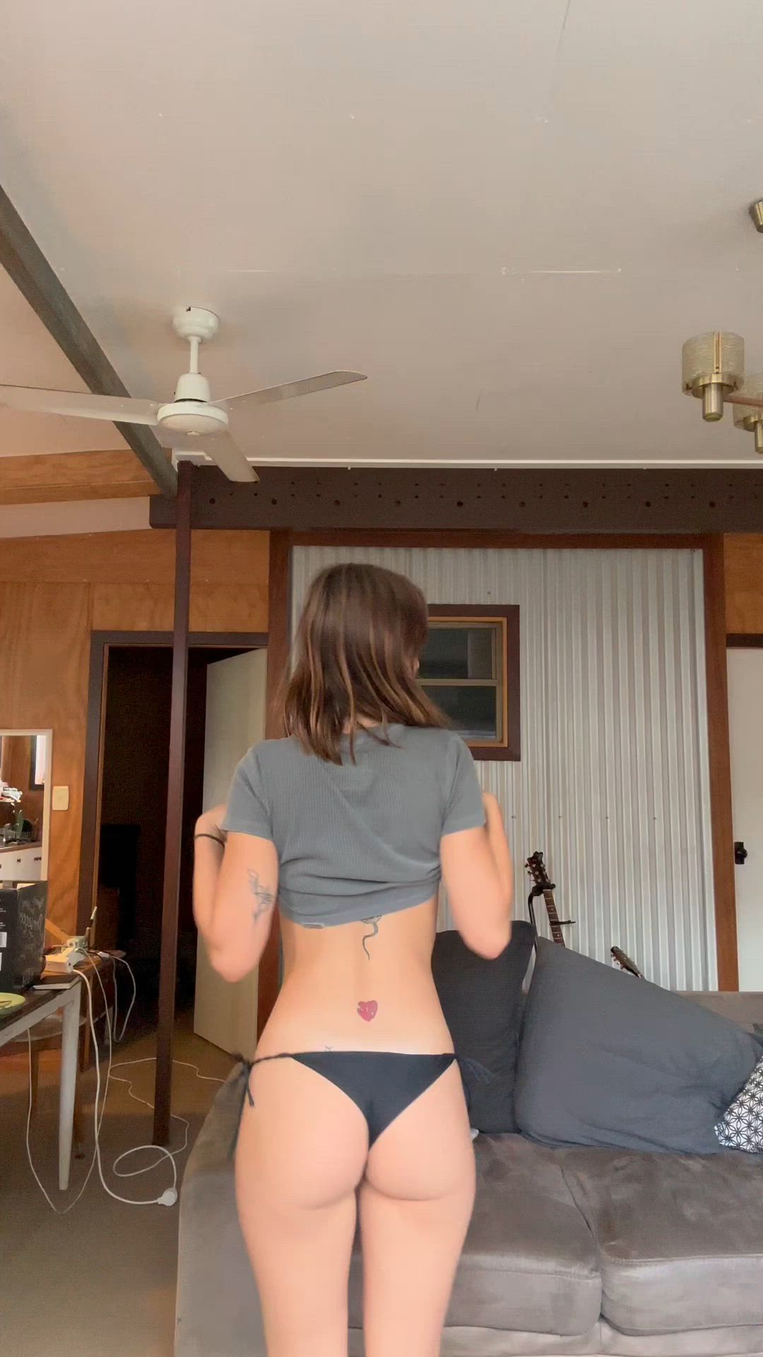 Ass porn video with onlyfans model skinxskin <strong>@cocochokeme</strong>
