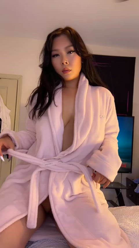 Ass porn video with onlyfans model linglingcreampie <strong>@creamy_asian</strong>