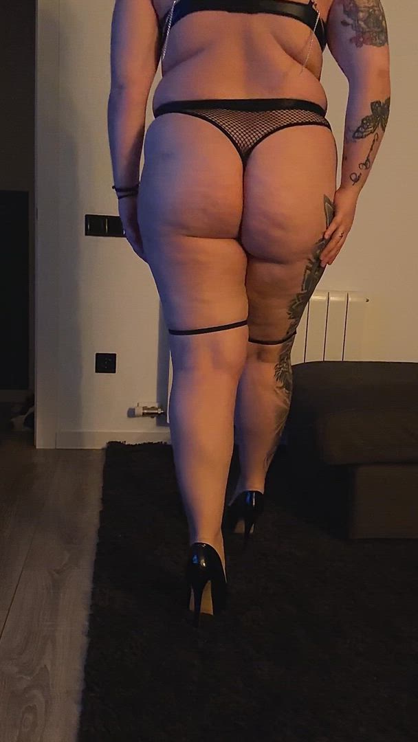 OnlyFans porn video with onlyfans model mystixcurvy <strong>@mystixcurvy</strong>