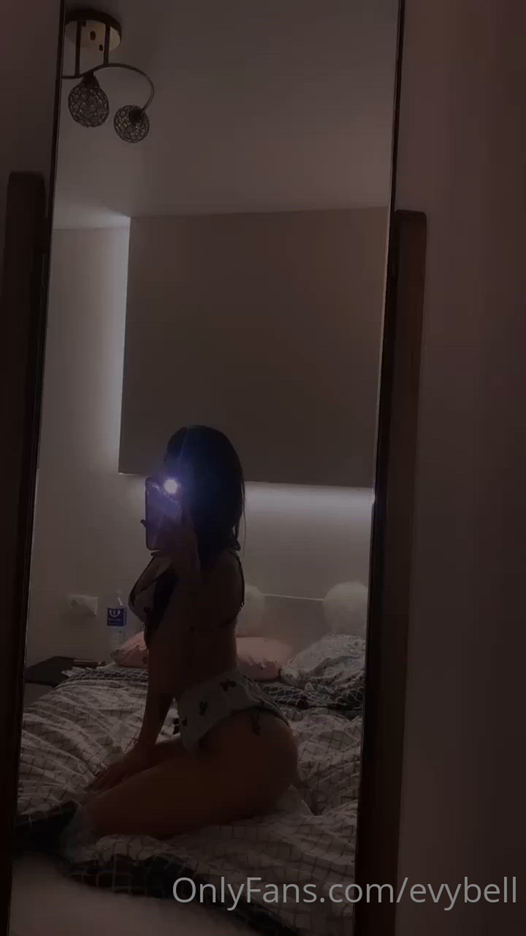 Teen porn video with onlyfans model itsevybell <strong>@evybell</strong>
