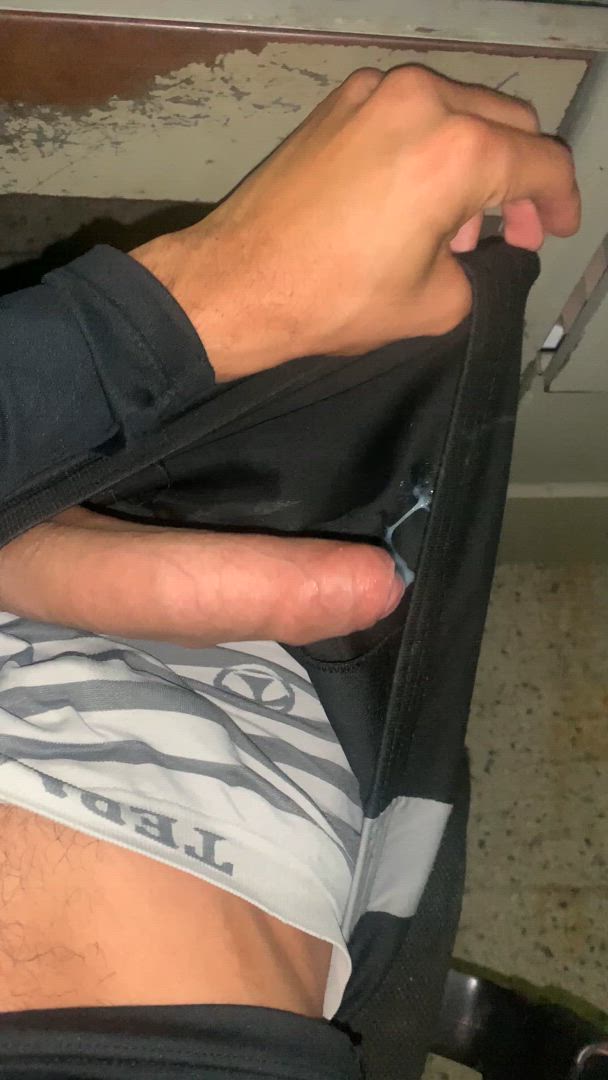 Amateur porn video with onlyfans model Noah XXL <strong>@escorpiao_1997</strong>