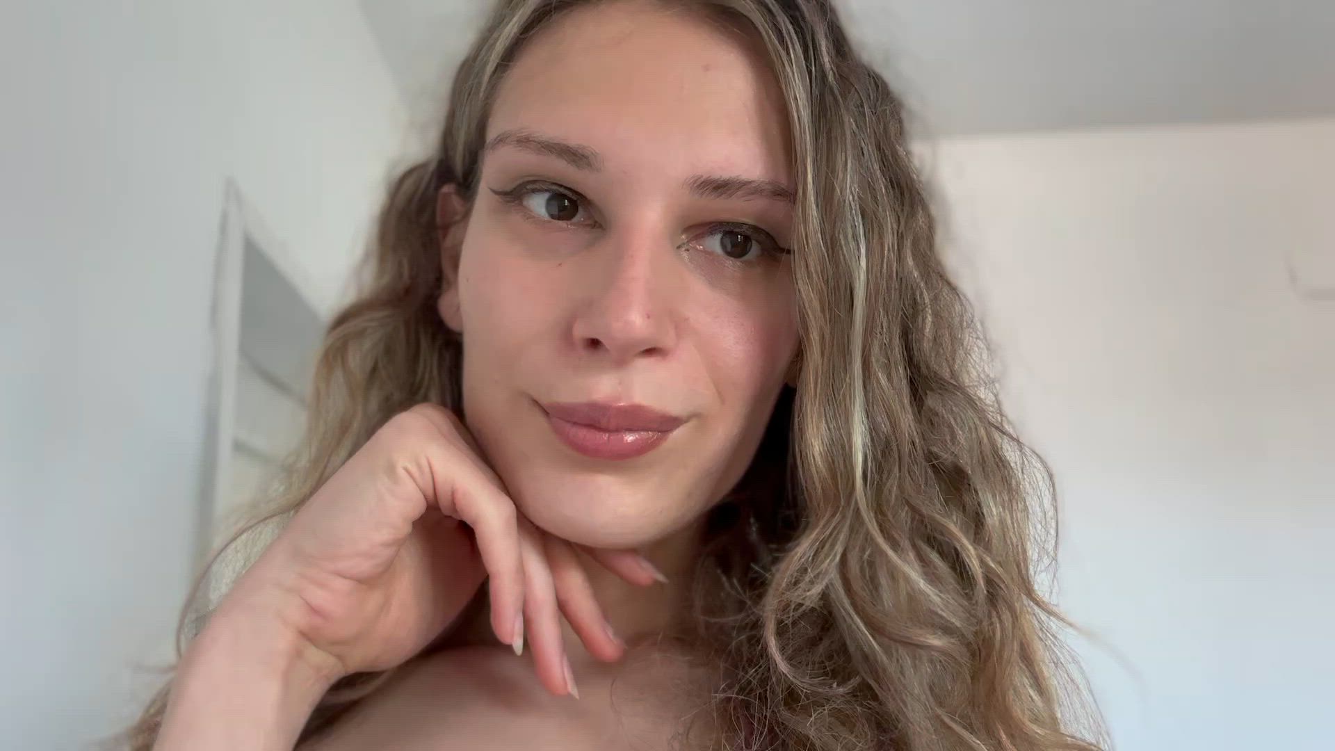 Amateur porn video with onlyfans model whatrayadidnext <strong>@transenchantress</strong>