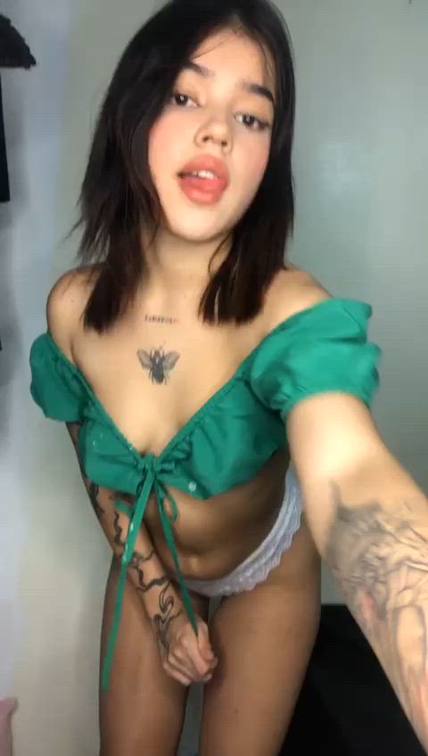 Natural Tits porn video with onlyfans model vanessababy <strong>@vanessabellfree</strong>