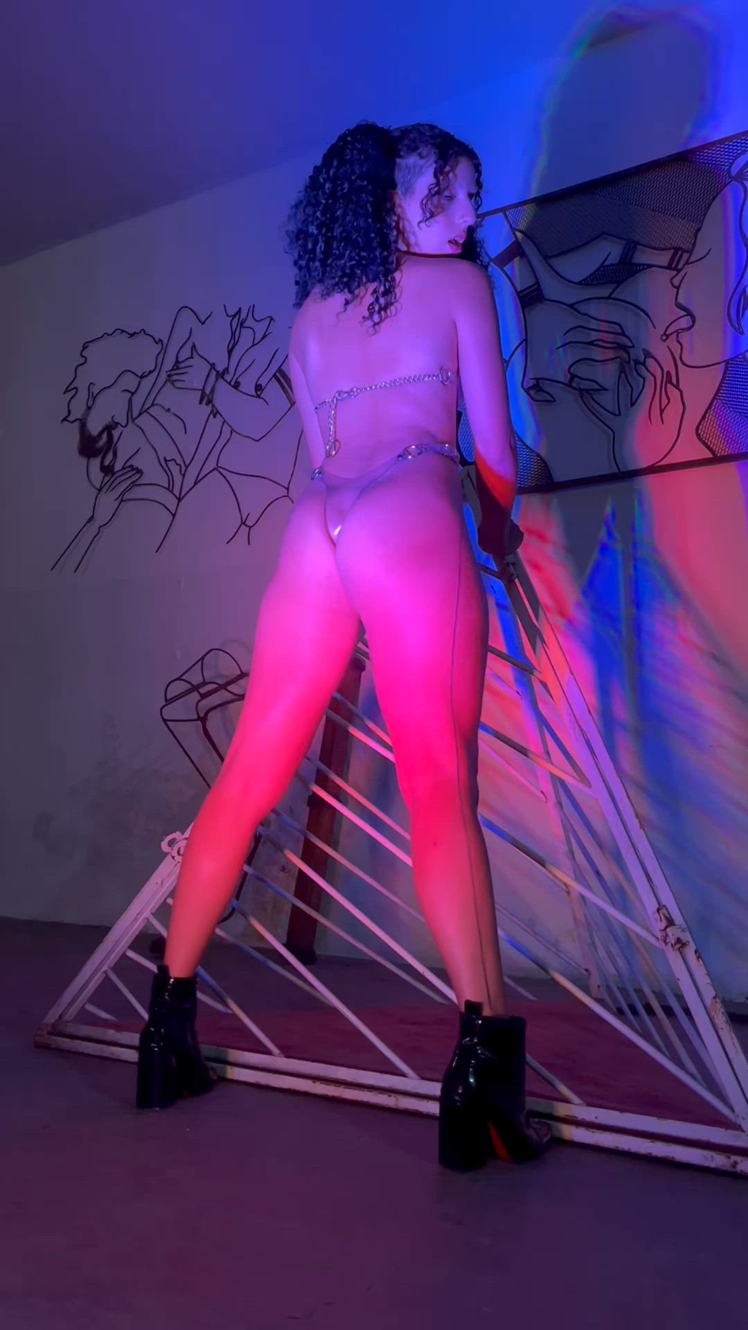 Ass porn video with onlyfans model Sex-Siren <strong>@sexsirenbae</strong>