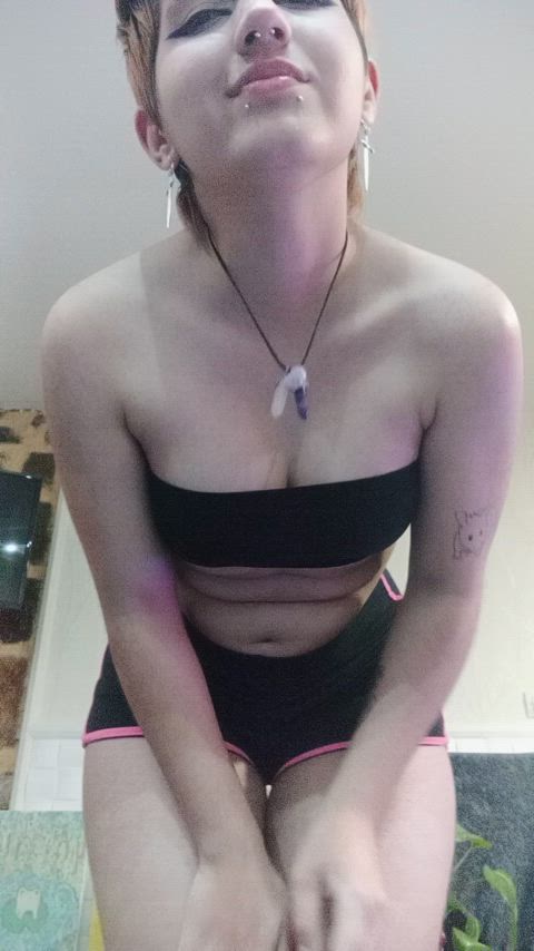 Amateur porn video with onlyfans model Avalon Creations <strong>@avaloncreations666</strong>