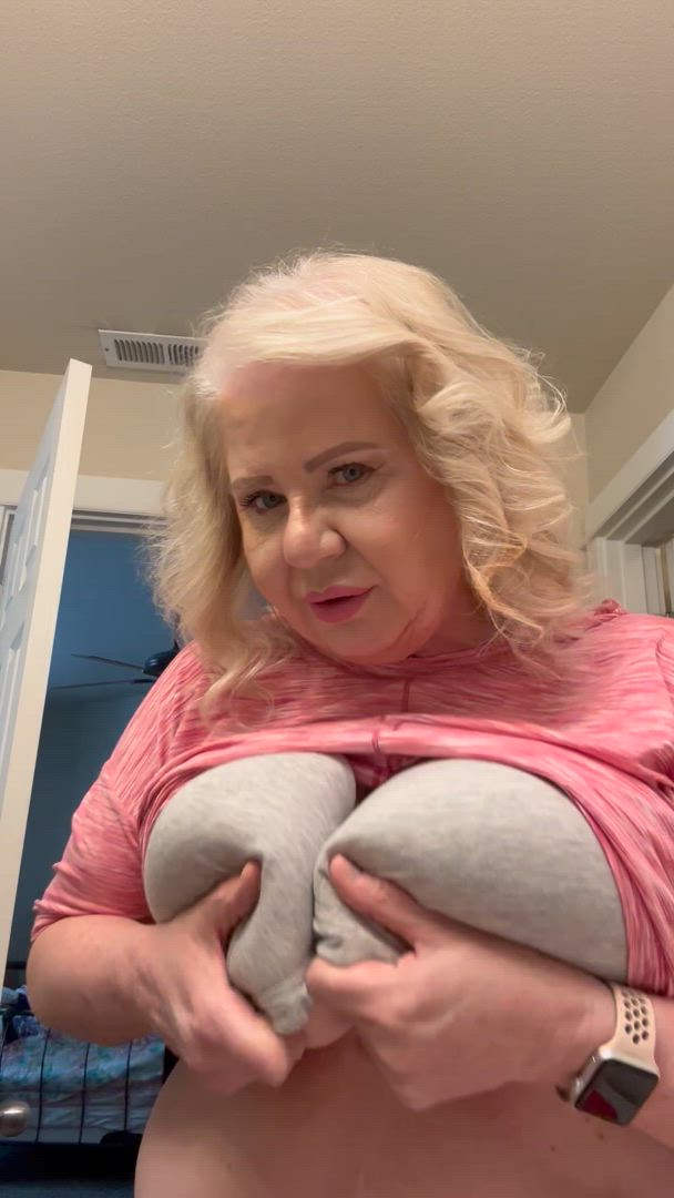 Big Tits porn video with onlyfans model eurogirlinor <strong>@eurogirlinor</strong>