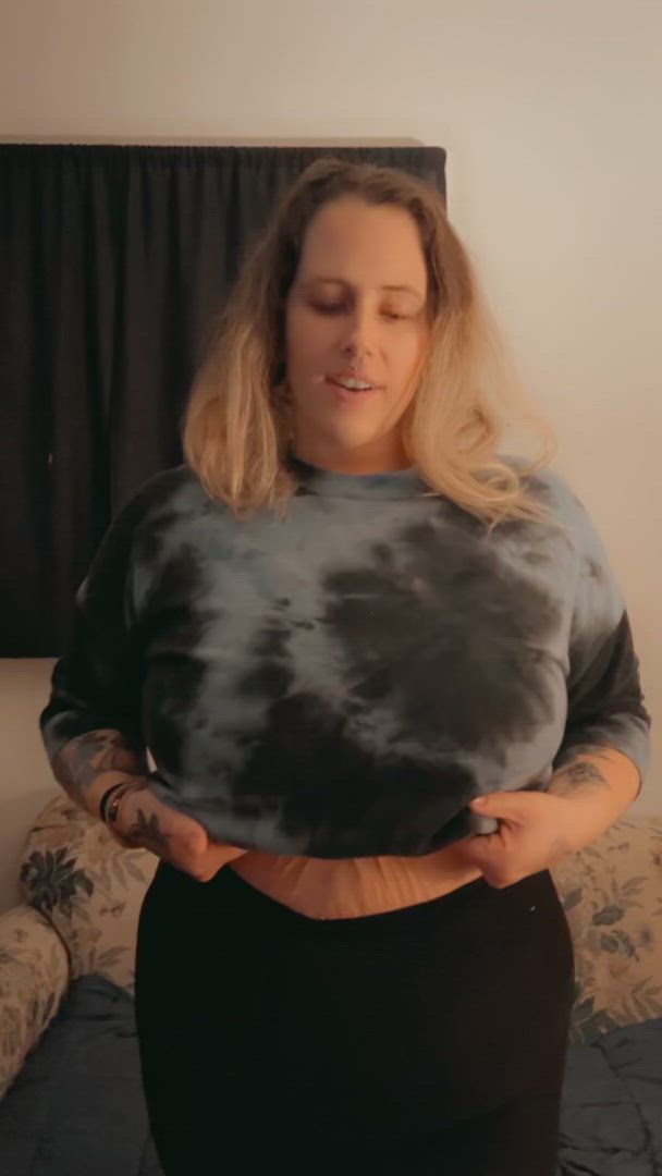 Big Tits porn video with onlyfans model sammysmiley <strong>@sammy.smiley</strong>