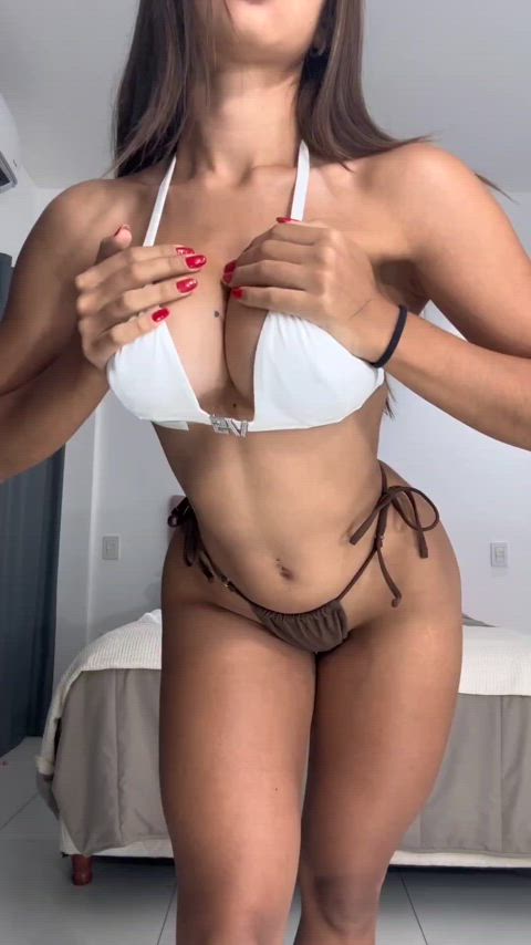 Boobs porn video with onlyfans model sophiallanos123 <strong>@so_smith</strong>