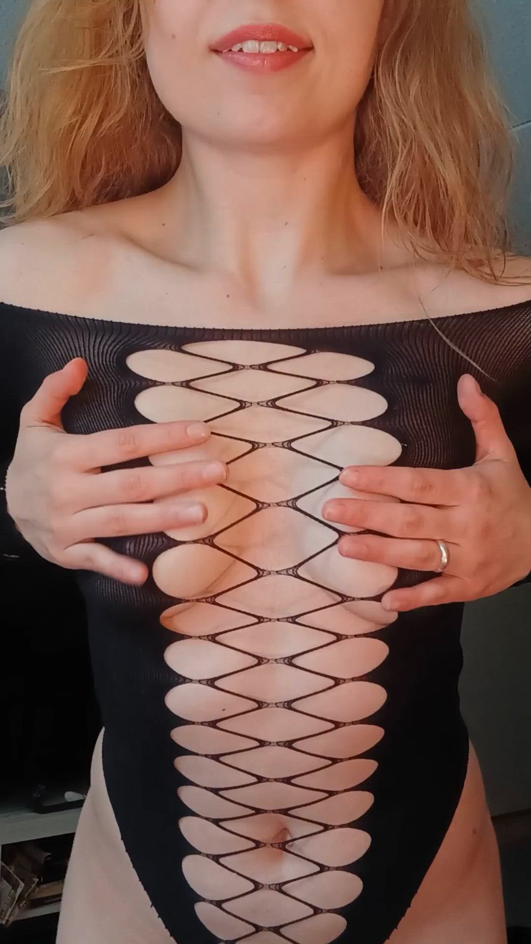 Tits porn video with onlyfans model anyamoonrise <strong>@anya_moonrise</strong>