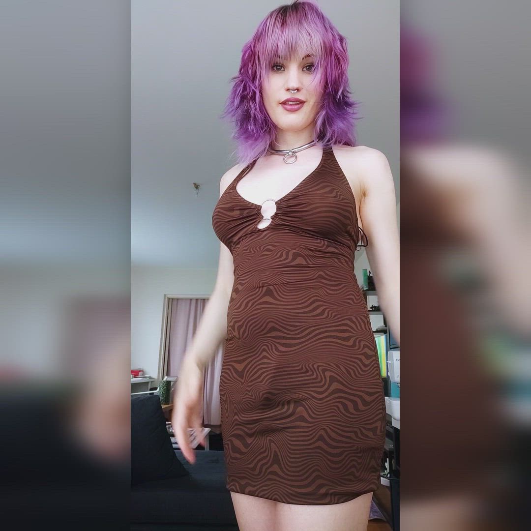 Cute porn video with onlyfans model Slutty Violet <strong>@violetpixie</strong>
